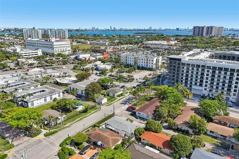 1682 NE 124th Lane North Miami FL 33181