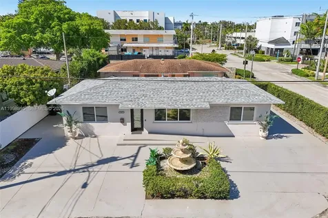 1682 NE 124th Lane North Miami FL 33181