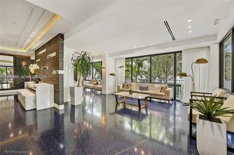 4301 Collins Avenue Miami Beach FL 33140