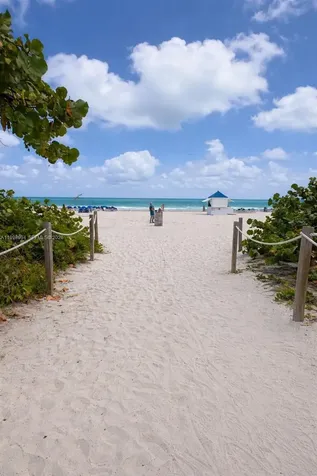4301 Collins Avenue Miami Beach FL 33140