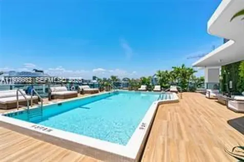 9901 W Bay Harbor Drive Bay Harbor Islands FL 33154