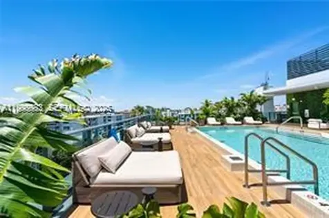 9901 W Bay Harbor Drive Bay Harbor Islands FL 33154