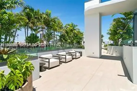 9901 W Bay Harbor Drive Bay Harbor Islands FL 33154