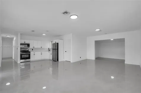 1000 NW 198th Street Miami Gardens FL 33169