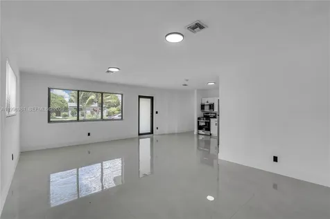 1000 NW 198th Street Miami Gardens FL 33169
