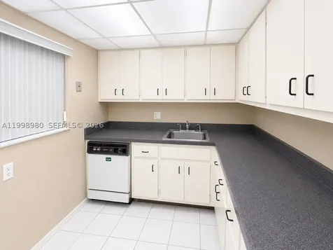 7787 SW 86th Street Miami FL 33143