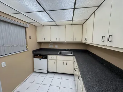 7787 SW 86th Street Miami FL 33143