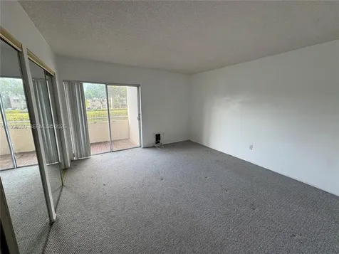 7787 SW 86th Street Miami FL 33143