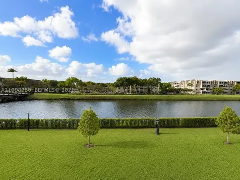 7787 SW 86th Street Miami FL 33143