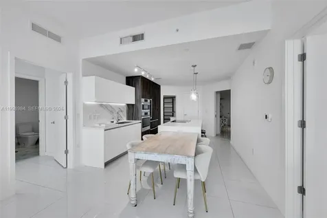 851 NE 1st Avenue Miami FL 33132