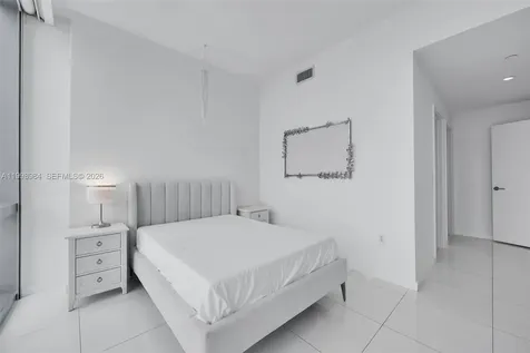 851 NE 1st Avenue Miami FL 33132