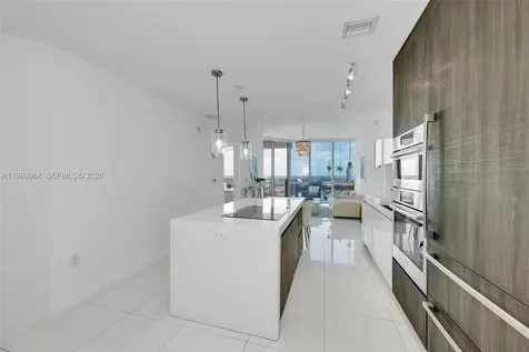 851 NE 1st Avenue Miami FL 33132