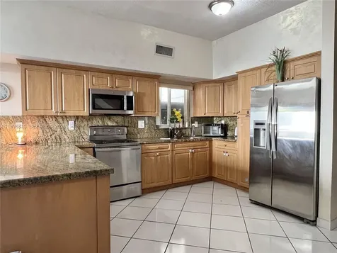 10140 SW 26th Terrace Miami FL 33165