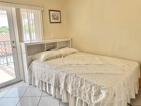 10140 SW 26th Terrace Miami FL 33165
