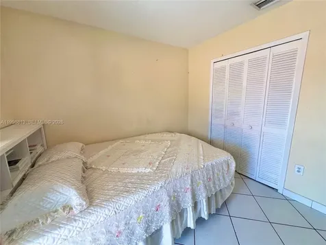 10140 SW 26th Terrace Miami FL 33165