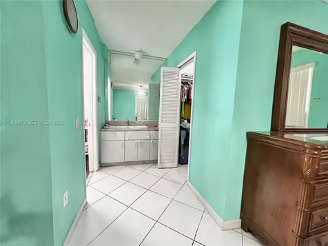 10140 SW 26th Terrace Miami FL 33165