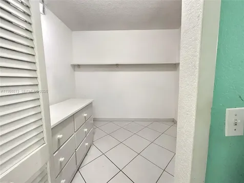 10140 SW 26th Terrace Miami FL 33165