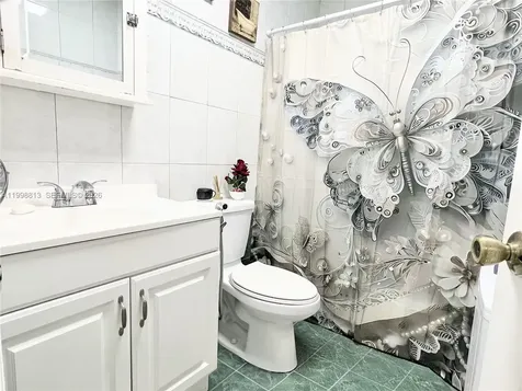 10140 SW 26th Terrace Miami FL 33165
