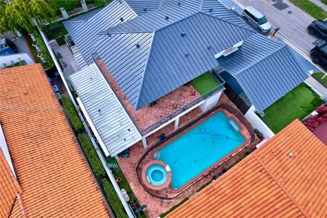 10140 SW 26th Terrace Miami FL 33165