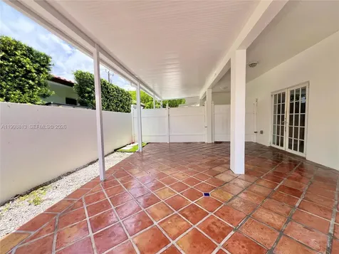 10140 SW 26th Terrace Miami FL 33165