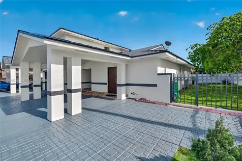 10140 SW 26th Terrace Miami FL 33165