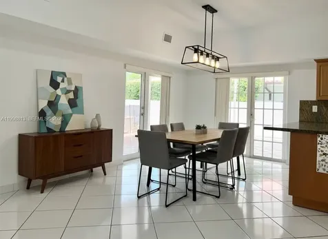 10140 SW 26th Terrace Miami FL 33165