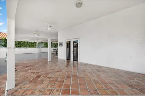 10140 SW 26th Terrace Miami FL 33165