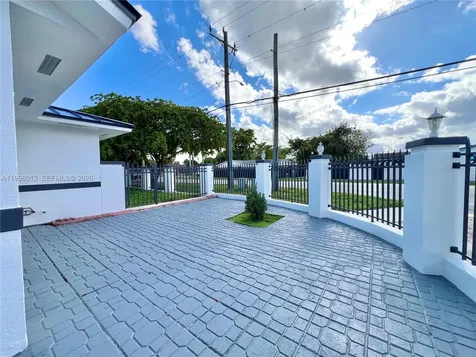 10140 SW 26th Terrace Miami FL 33165