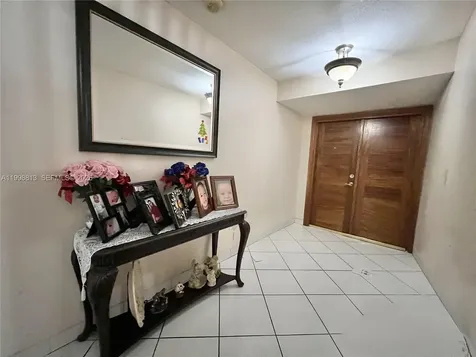 10140 SW 26th Terrace Miami FL 33165
