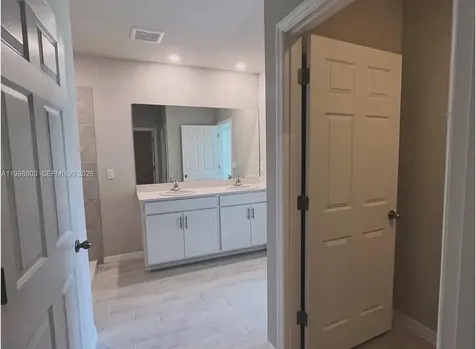 30 1pl Cape Coral FL 33914