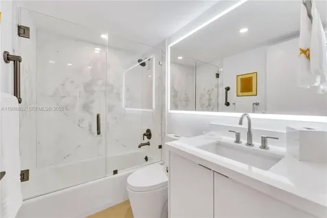 199 Ocean Lane Drive Key Biscayne FL 33149