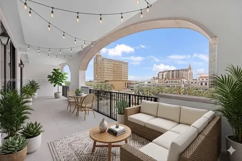 275 Giralda Avenue Coral Gables FL 33134
