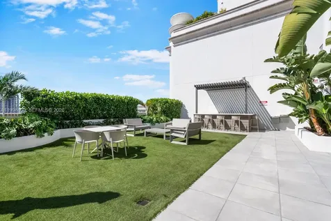 275 Giralda Avenue Coral Gables FL 33134