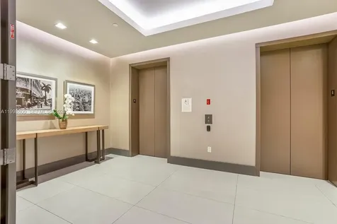 275 Giralda Avenue Coral Gables FL 33134