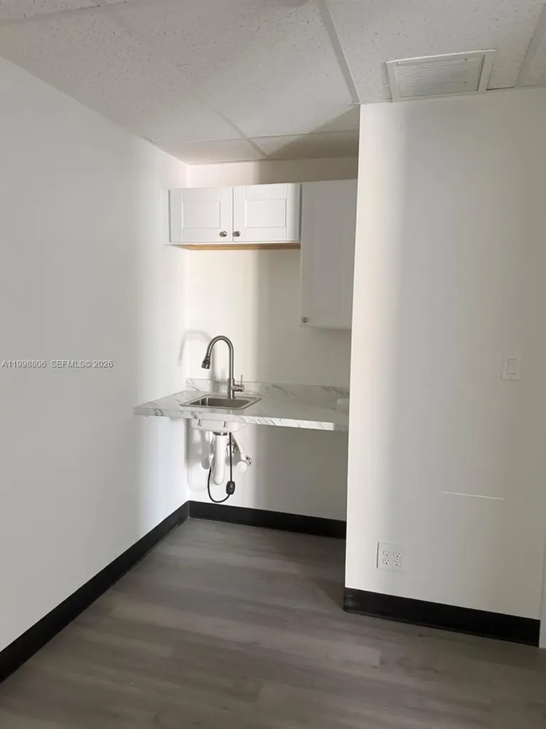 2876 E Oakland Park Boulevard Fort Lauderdale FL 33306