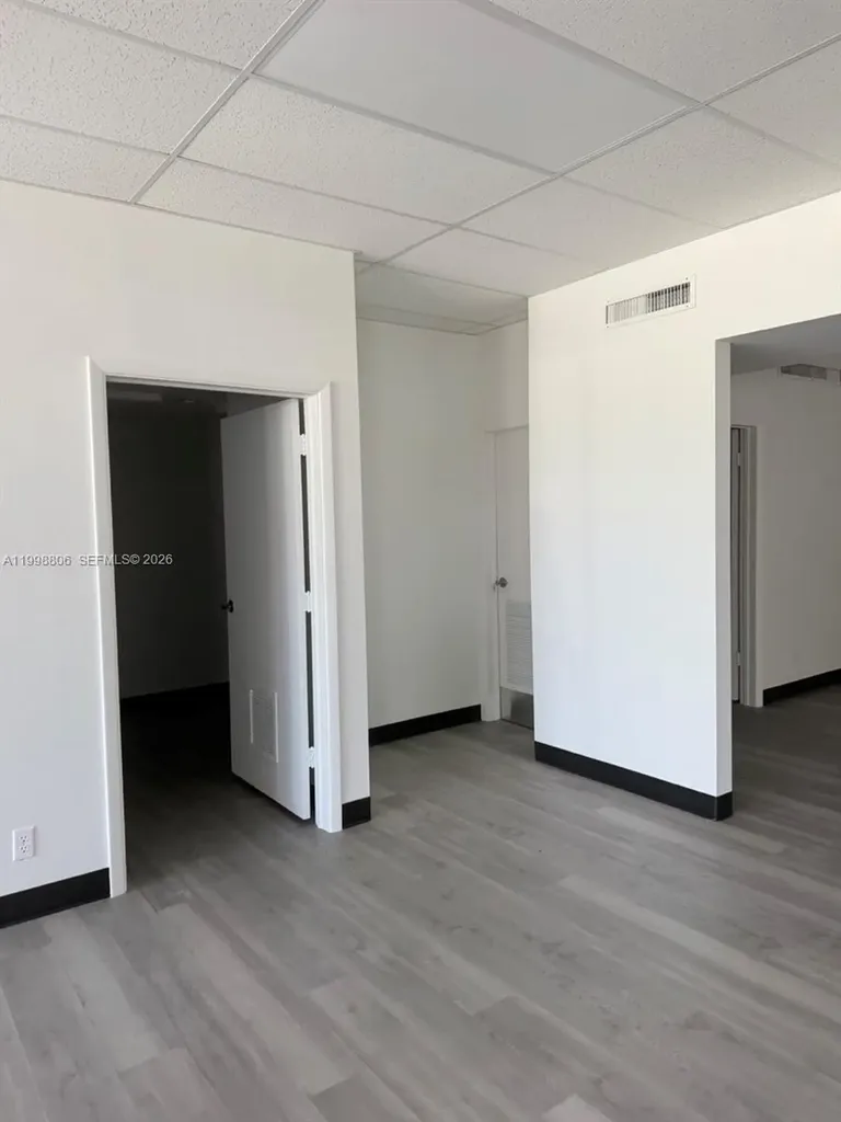 2876 E Oakland Park Boulevard Fort Lauderdale FL 33306