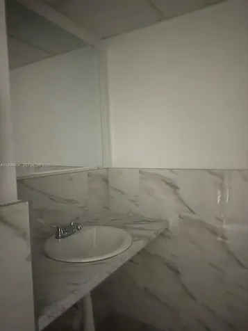 2876 E Oakland Park Boulevard Fort Lauderdale FL 33306