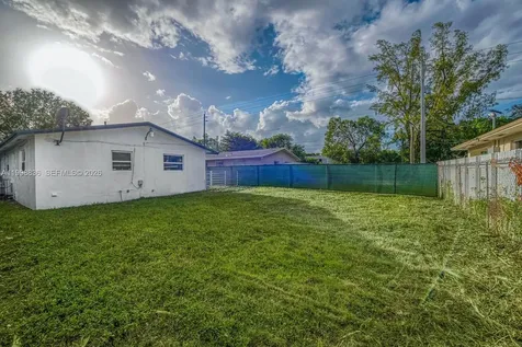 5037 NW 5th Avenue Miami FL 33127