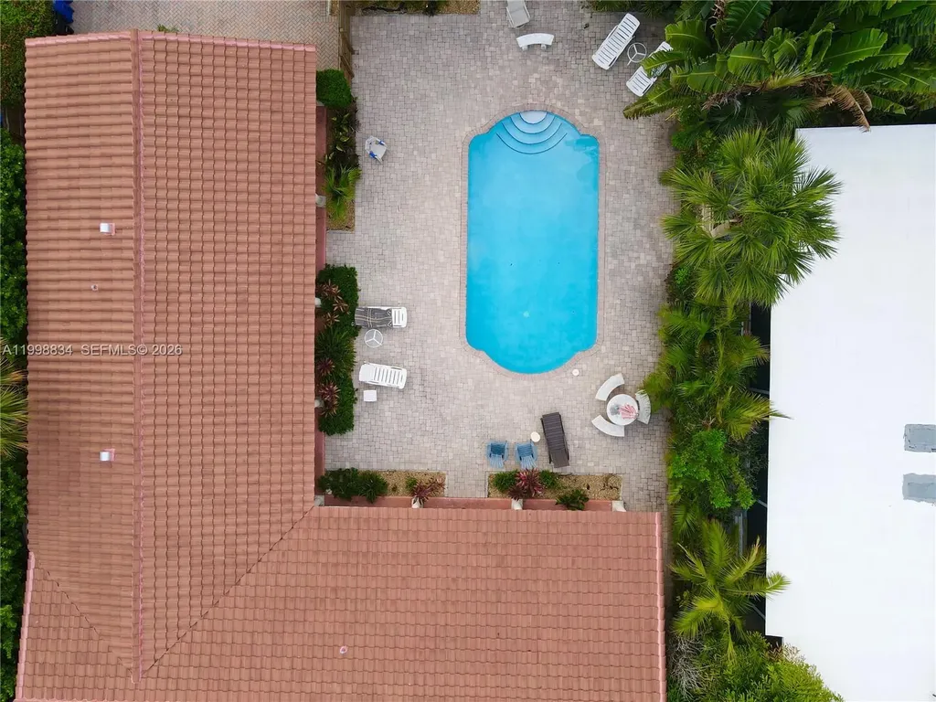 2033 NE 33rd Avenue Fort Lauderdale FL 33305