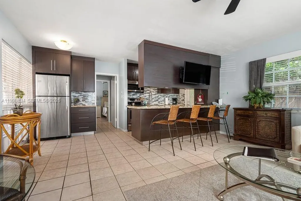 2033 NE 33rd Avenue Fort Lauderdale FL 33305