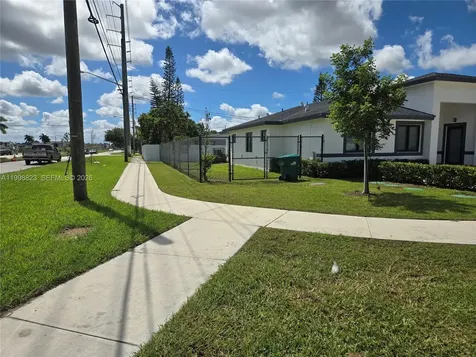 18700 SW 316 Terrace Homestead FL 33030