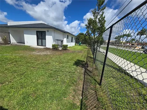 18700 SW 316 Terrace Homestead FL 33030