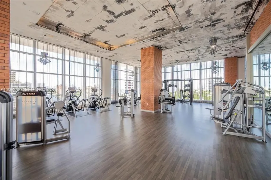 4010 S Ocean Drive Hollywood FL 33019