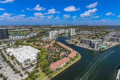 4010 S Ocean Drive Hollywood FL 33019