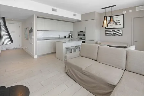 4010 S Ocean Drive Hollywood FL 33019