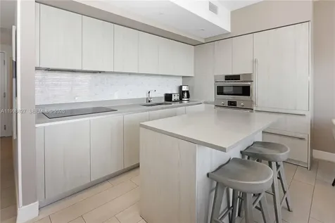 4010 S Ocean Drive Hollywood FL 33019