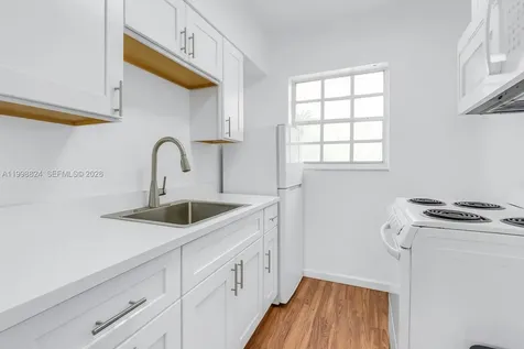 635 8th Street Miami Beach FL 33139