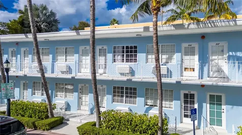 635 8th Street Miami Beach FL 33139