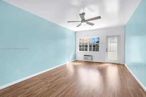 635 8th Street Miami Beach FL 33139