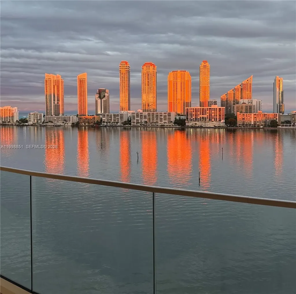 2800 Island Boulevard Aventura FL 33160